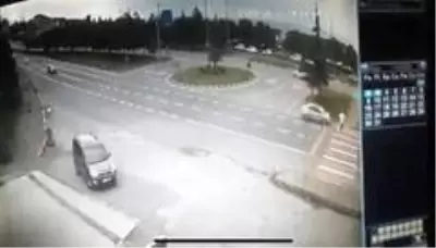 Bursa'da ünlü iş adamı trafik kazasında hayatını kaybetti, sürücü serbest kaldı Bursa'da ünlü iş adamı trafik kazasında hayatını kaybetti, sürücü serbest kaldı