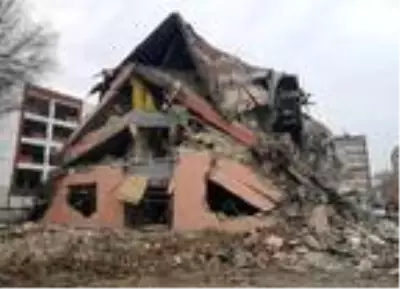 Prof. Dr. Ercan Aksoy: Elazığ'daki depremleri yaşamaya devam edeceğiz Prof. Dr. Ercan Aksoy: Elazığ'daki depremleri yaşamaya devam edeceğiz