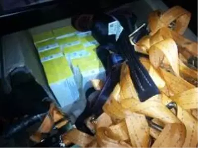Sarp Sınır Kapısında 53 bin lira değerinde içki ve sigara ele geçirildi Sarp Sınır Kapısında 53 bin lira değerinde içki ve sigara ele geçirildi