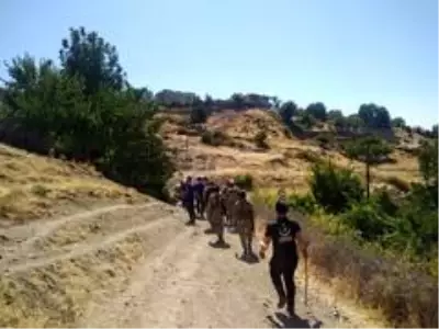 Siirt'te kaybolan iki çoban UMKE ekiplerince bulundu Siirt'te kaybolan iki çoban UMKE ekiplerince bulundu