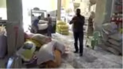 Tarladan toplanan buğdaylar, taş değirmenlerde öğütülüyor Tarladan toplanan buğdaylar, taş değirmenlerde öğütülüyor