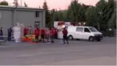 Türkiye'den Lübnan'a acil insani yardım malzemesi gönderiliyor (2) Türkiye'den Lübnan'a acil insani yardım malzemesi gönderiliyor (2)