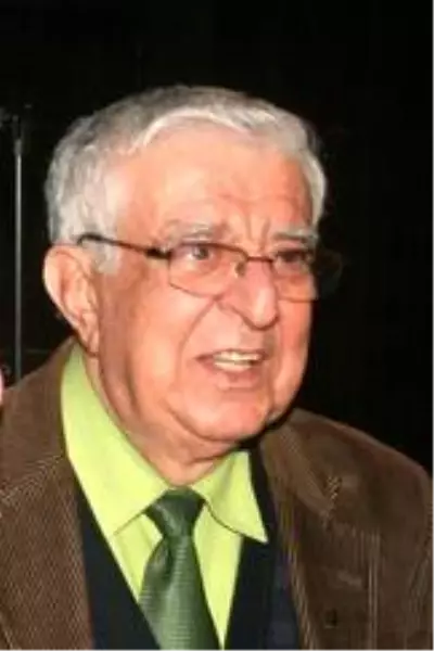 Ünlü tiyatrocu Üstün Asutay hayatını kaybetti Ünlü tiyatrocu Üstün Asutay hayatını kaybetti