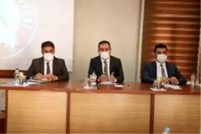 Son dakika haberleri: Vali Abıyık, muhtarlarla bir araya geldi Son dakika haberleri: Vali Abıyık, muhtarlarla bir araya geldi
