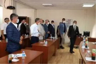 Son dakika haberleri: Vali Abıyık, muhtarlarla bir araya geldi Son dakika haberleri: Vali Abıyık, muhtarlarla bir araya geldi