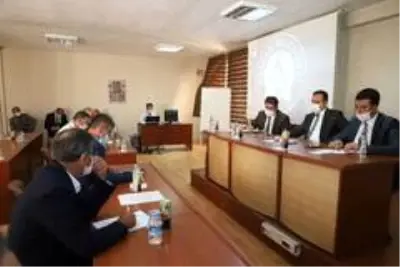 Son dakika haberleri: Vali Abıyık, muhtarlarla bir araya geldi Son dakika haberleri: Vali Abıyık, muhtarlarla bir araya geldi