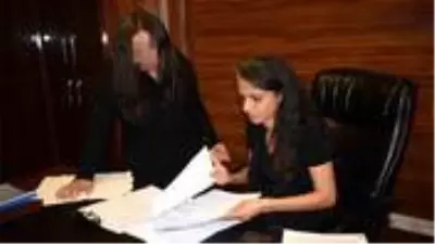 2 çocuk annesinden 'cinsel içerikli bir oyunda' para karşılığı soyunmasını isteyen reklamcıya 1 yıl 8 ay hapis 2 çocuk annesinden 'cinsel içerikli bir oyunda' para karşılığı soyunmasını isteyen reklamcıya 1 yıl 8 ay hapis