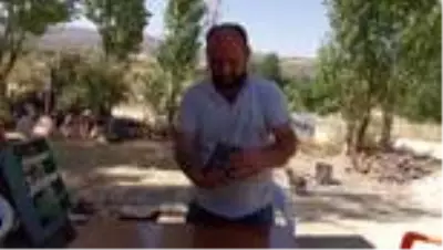 Afyonkarahisar'da nesli tehlike altında olan ağaç yediuyuru görüldü Afyonkarahisar'da nesli tehlike altında olan ağaç yediuyuru görüldü