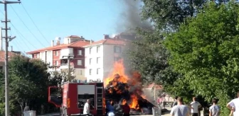 Ankara'da, saman yüklü TIR alev alev yandı