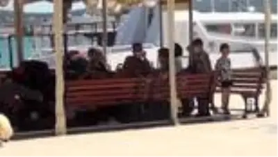 Ayvalık'ta 46 düzensiz göçmen Sahil Güvenlik ekipleri tarafından kurtarıldı Ayvalık'ta 46 düzensiz göçmen Sahil Güvenlik ekipleri tarafından kurtarıldı