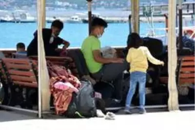 Son dakika haber: Ayvalık'ta 46 düzensiz göçmen Sahil Güvenlik ekipleri tarafından kurtarıldı Son dakika haber: Ayvalık'ta 46 düzensiz göçmen Sahil Güvenlik ekipleri tarafından kurtarıldı