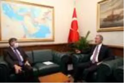 Bakan Akar, ABD Ankara Büyükelçisi Satterfiel'di kabul etti Bakan Akar, ABD Ankara Büyükelçisi Satterfiel'di kabul etti