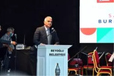 Bakan Ersoy: 'Misafirlerimizi güvenli bir ortamda sanatla buluşturmayı hedefliyoruz' Bakan Ersoy: 'Misafirlerimizi güvenli bir ortamda sanatla buluşturmayı hedefliyoruz'