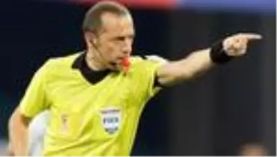 Barcelona - Napoli maçı Cüneyt Çakır'ın! Barcelona - Napoli maçı Cüneyt Çakır'ın!