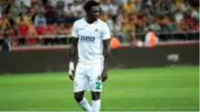 Beşiktaş'la anlaşan Fabrice N'Sakala, bu akşam İstanbul'a geliyor Beşiktaş'la anlaşan Fabrice N'Sakala, bu akşam İstanbul'a geliyor