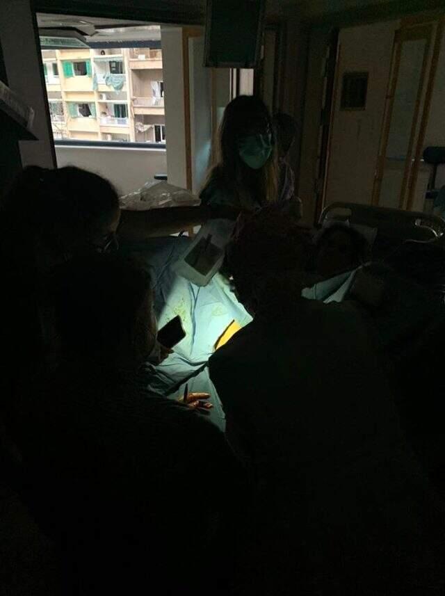 Beyrut'ta bir kadın patlamaya doğumhanede yakalandı Beyrut'ta bir kadın patlamaya doğumhanede yakalandı