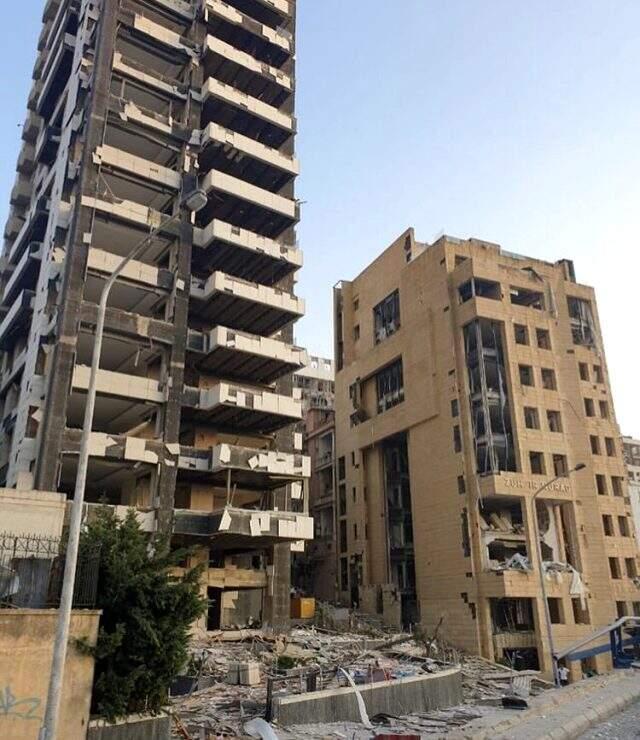 Beyrut'taki patlamada modacı Zuhair Murad'ın ofisi kullanılmaz hale geldi Beyrut'taki patlamada modacı Zuhair Murad'ın ofisi kullanılmaz hale geldi