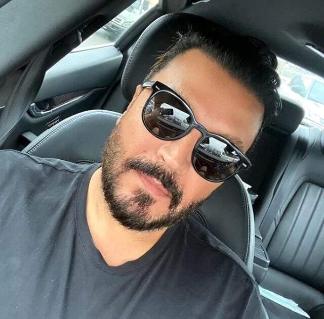 Beyrut'taki patlamada modacı Zuhair Murad'ın ofisi kullanılmaz hale geldi Beyrut'taki patlamada modacı Zuhair Murad'ın ofisi kullanılmaz hale geldi