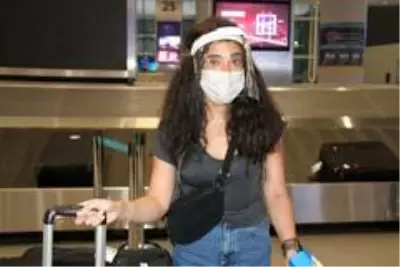Beyrut'taki patlamanın ardından ilk yolcular Türkiye'ye geldi Beyrut'taki patlamanın ardından ilk yolcular Türkiye'ye geldi