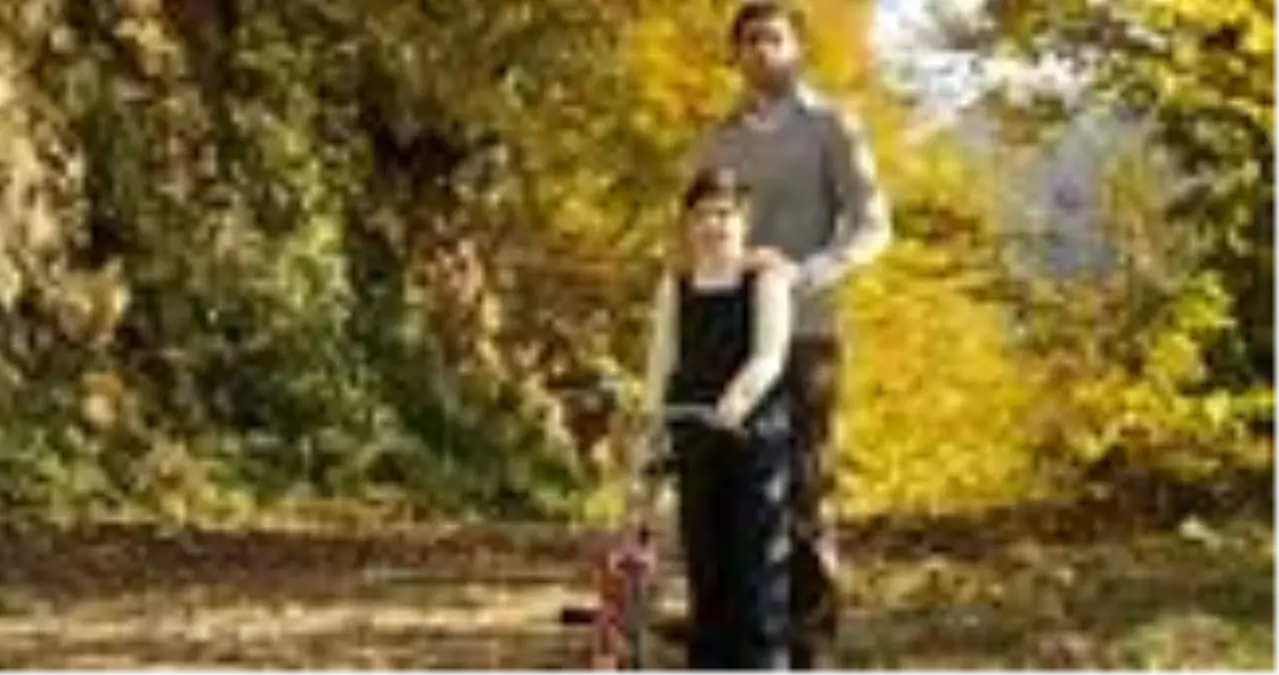 Bizim Hikaye Filmi oyuncu kadrosunda kimler var? Bizim Hikaye Filmi konusu ne?
