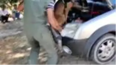 'Bobi' ile aramada kamyonette 15 kilo eroin ele geçirildi 'Bobi' ile aramada kamyonette 15 kilo eroin ele geçirildi