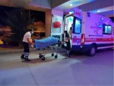 Bucak'ta trafik kazası: 4 yaralı Bucak'ta trafik kazası: 4 yaralı