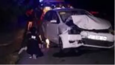 Son dakika haberi... BURDUR Otomobille traktör çarpıştı 4 yaralı Son dakika haberi... BURDUR Otomobille traktör çarpıştı 4 yaralı