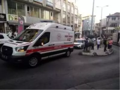 Devrilen motosikletin sürücüsü yaralandı Devrilen motosikletin sürücüsü yaralandı