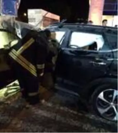 Dün otomobil aldı, gece arkadaşının aracıyla kaza yaptı: 2 ölü, 3 yaralı Dün otomobil aldı, gece arkadaşının aracıyla kaza yaptı: 2 ölü, 3 yaralı
