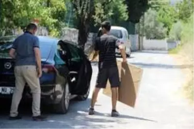 Ekrem İmamoğlu, ressam Erbil'den tablo aldı Ekrem İmamoğlu, ressam Erbil'den tablo aldı