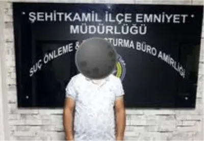 Gaziantep'te 12 yıl kesinleşmiş hapis cezası bulunan şahıs yakalandı Gaziantep'te 12 yıl kesinleşmiş hapis cezası bulunan şahıs yakalandı