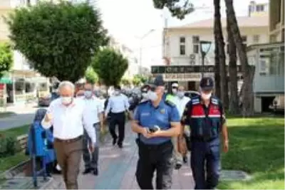 Gönen'de korona denetlemesi yapıldı Gönen'de korona denetlemesi yapıldı