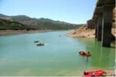 Gülistan'ı su altı arama çalışmaları 215'inci günde tekrar başlatıldı Gülistan'ı su altı arama çalışmaları 215'inci günde tekrar başlatıldı