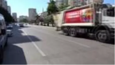 Kargo aracından cep telefonu kolilerini çalıp kayıplara karıştılar Kargo aracından cep telefonu kolilerini çalıp kayıplara karıştılar
