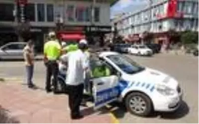 Korsan taksi, koronavirüs denetimine takıldı Korsan taksi, koronavirüs denetimine takıldı