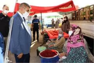 'Oğlum ben sana bir şey diyeceğim' diye çağırdığı valiye söyledikleri ders niteliğindeydi 'Oğlum ben sana bir şey diyeceğim' diye çağırdığı valiye söyledikleri ders niteliğindeydi