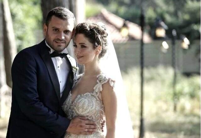 Oyuncu Gökçe Akyıldız, 3 yıllık evliliği tek celsede bitirdi Oyuncu Gökçe Akyıldız, 3 yıllık evliliği tek celsede bitirdi