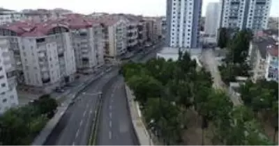 Palandöken Caddesi'ne Büyükşehir eli değdi Palandöken Caddesi'ne Büyükşehir eli değdi