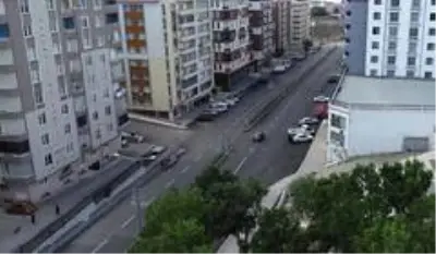 Palandöken Caddesi'ne Büyükşehir eli değdi Palandöken Caddesi'ne Büyükşehir eli değdi