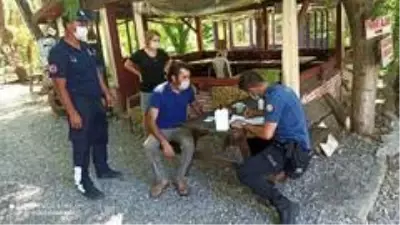 Son dakika haberleri... Polis, jandarma ve zabıtadan pandemiye karşı ortak uyarı ve denetleme Son dakika haberleri... Polis, jandarma ve zabıtadan pandemiye karşı ortak uyarı ve denetleme