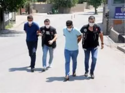 Şampuan kutusunda uyuşturucu saklayan 2 kişi tutuklandı Şampuan kutusunda uyuşturucu saklayan 2 kişi tutuklandı