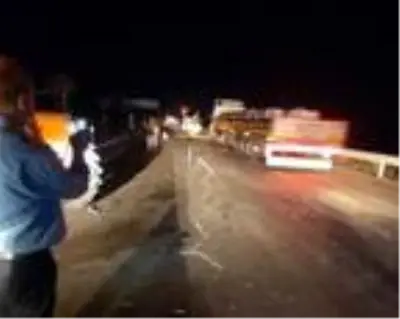 Sandıklı'da zincirleme kaza: 1 ölü, 3 yaralı Sandıklı'da zincirleme kaza: 1 ölü, 3 yaralı
