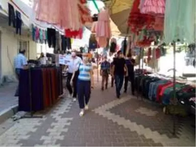 Selendi'deki iş yerlerine 6 ekiple sıkı denetim Selendi'deki iş yerlerine 6 ekiple sıkı denetim