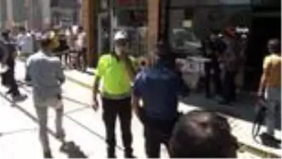 Sokak ortasında silahlı saldırı: 1 yaralı Sokak ortasında silahlı saldırı: 1 yaralı