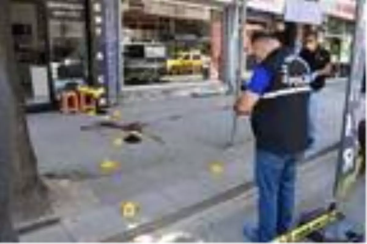 Sokak ortasında tartıştığı kişiyi silahla ağır yaralayıp kaçtı