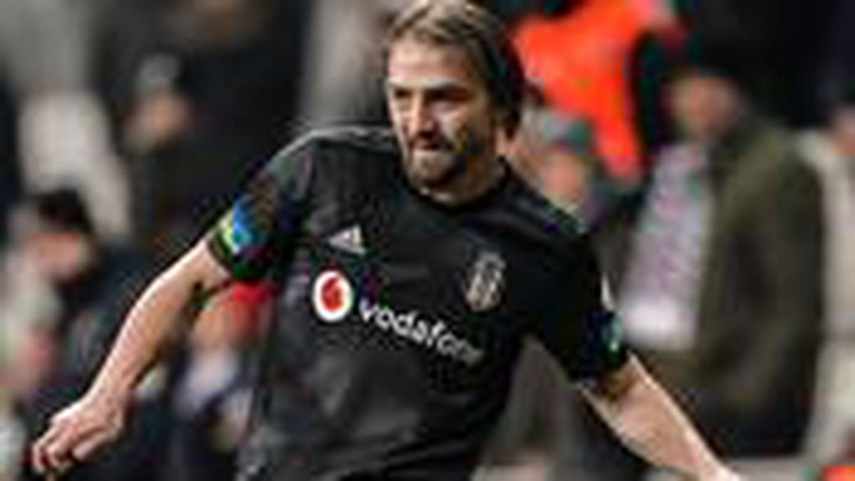 Son Dakika: Gökhan Gönül'ün ardından Caner Erkin de Beşiktaş'tan ayrıldı