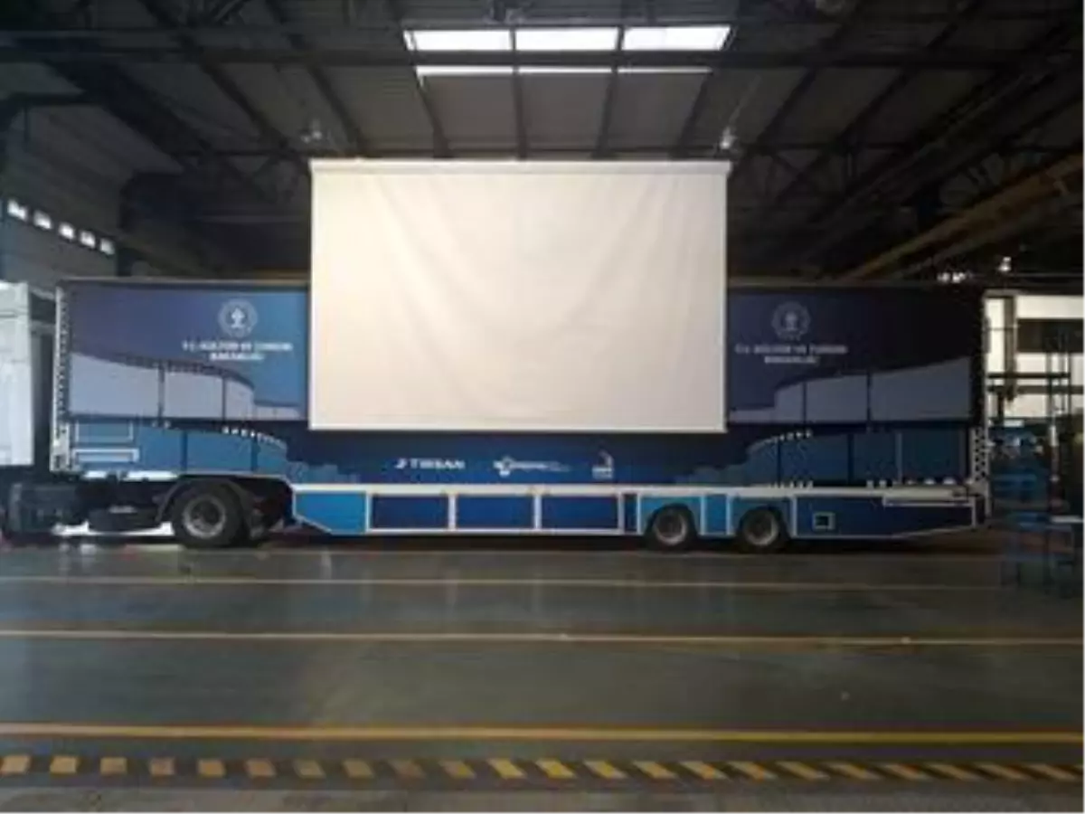 'Gezen Sinema Tırı Yollarda' yeniden yola çıkıyor