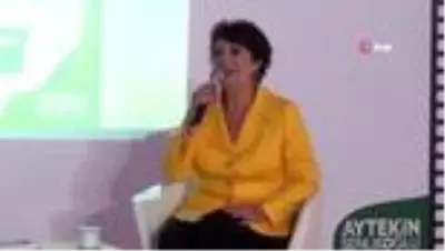 Ünlü sinema sanatçısı Hülya Koçyiğit, Giresun'da hayranları ile bir araya geldi Ünlü sinema sanatçısı Hülya Koçyiğit, Giresun'da hayranları ile bir araya geldi
