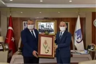 Vali Karadeniz Yunusemre'nin projelerini yerinde inceledi Vali Karadeniz Yunusemre'nin projelerini yerinde inceledi