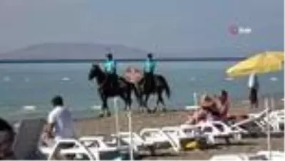 Van Gölü sahilleri atlı birliklere emanet Van Gölü sahilleri atlı birliklere emanet